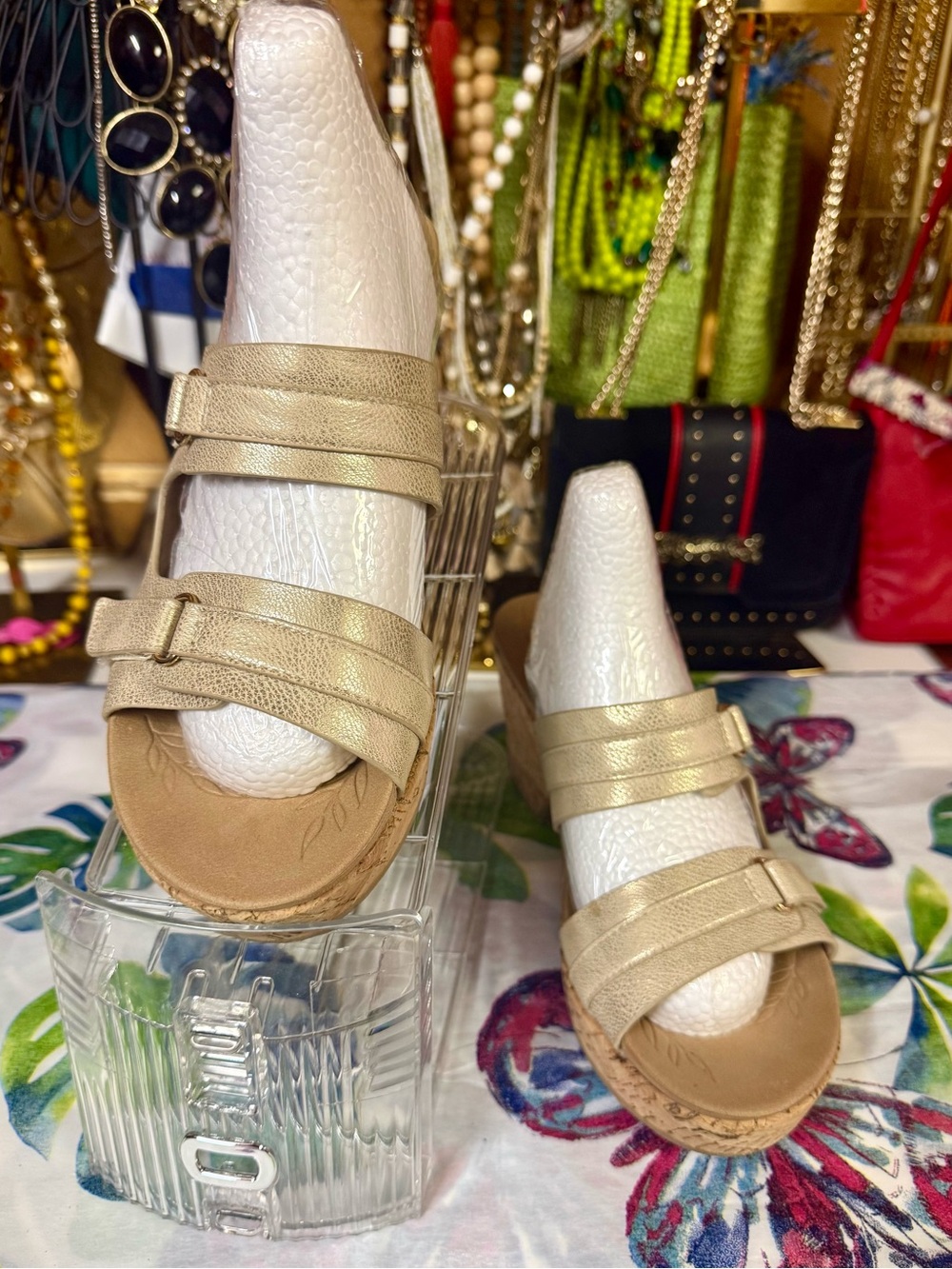 CL by Laundry Sandal - 8 - EUC